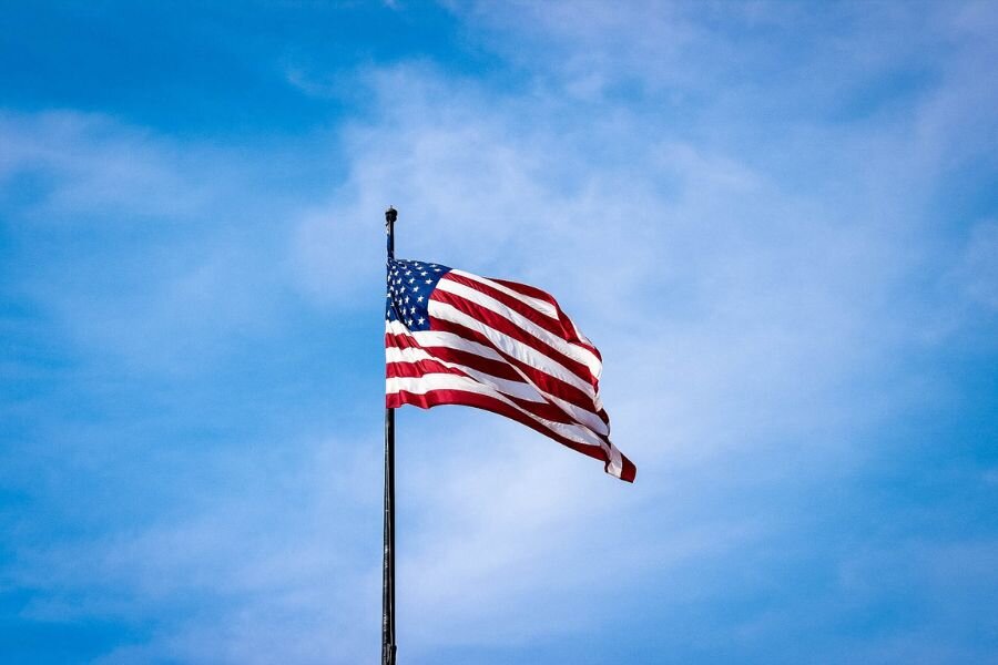 Solicitud de naturalización en los Estados Unidos. Descubre cómo convertirte en ciudadano.