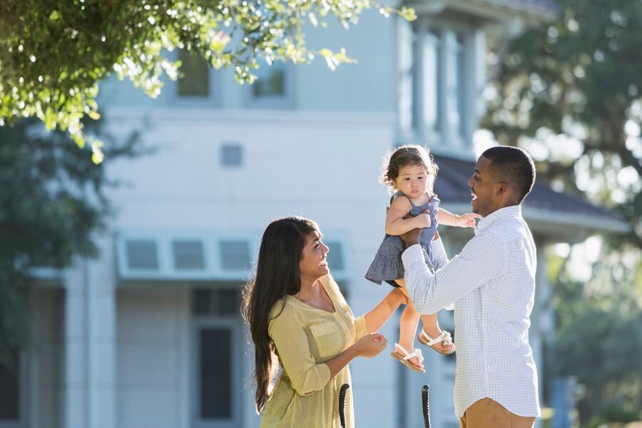 Ciudadanía Americana: Seguridad, Oportunidades y Voz